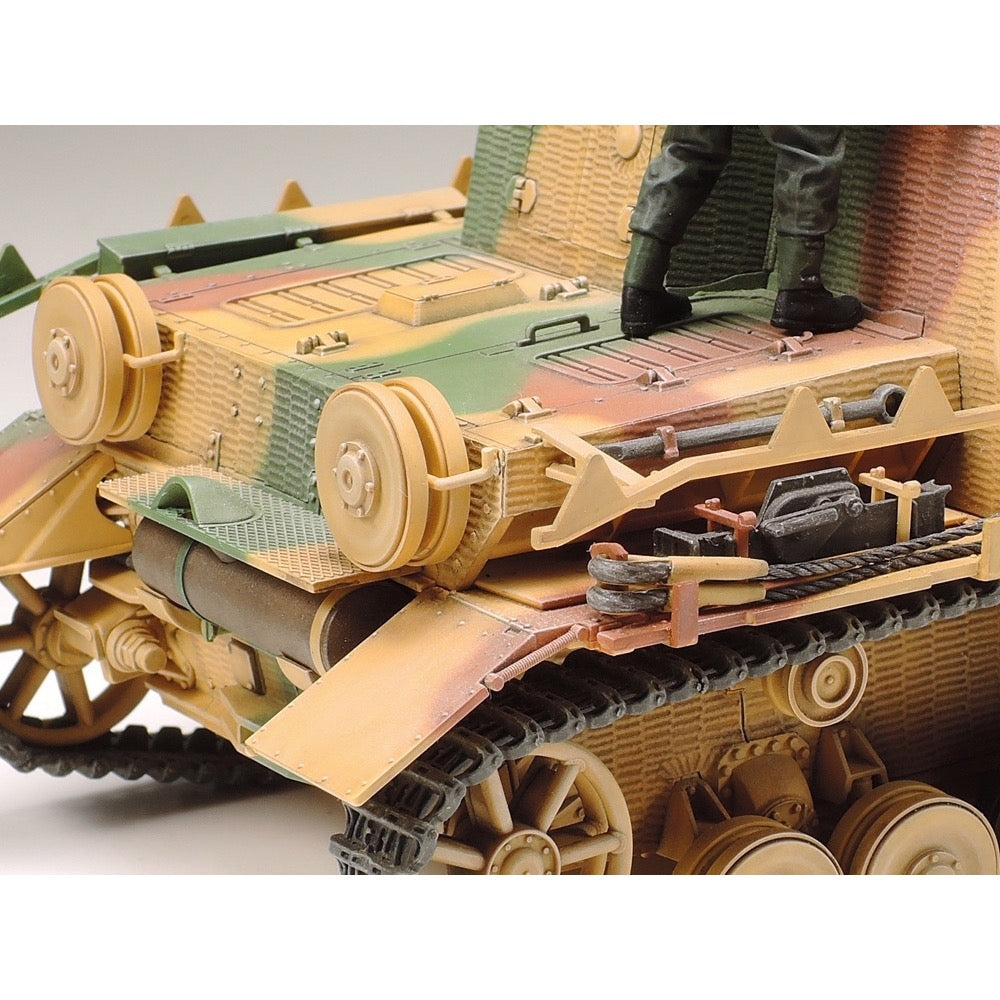 Tamiya 35353 1/35 German Sturmpanzer Brummbar Assault Tank