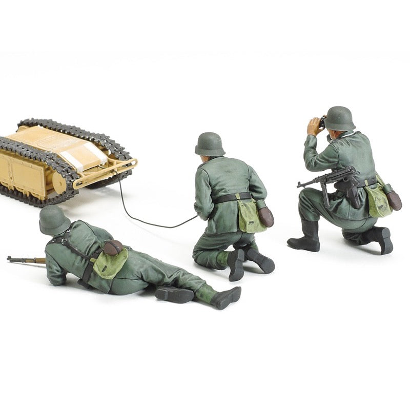 Tamiya 35357 1/35 German Assault Pioneer Team and Goliath Set