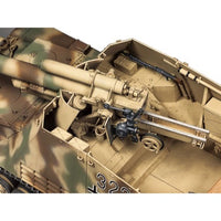 Tamiya 35367 1/35 German Heavy Self-Propelled Howitzer Hummel Late Production