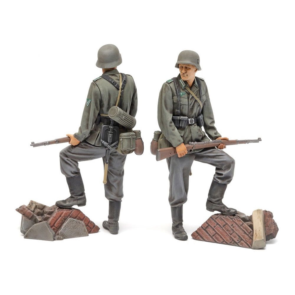 Tamiya 35382 1/35 German Infantry Set (Late WWII)