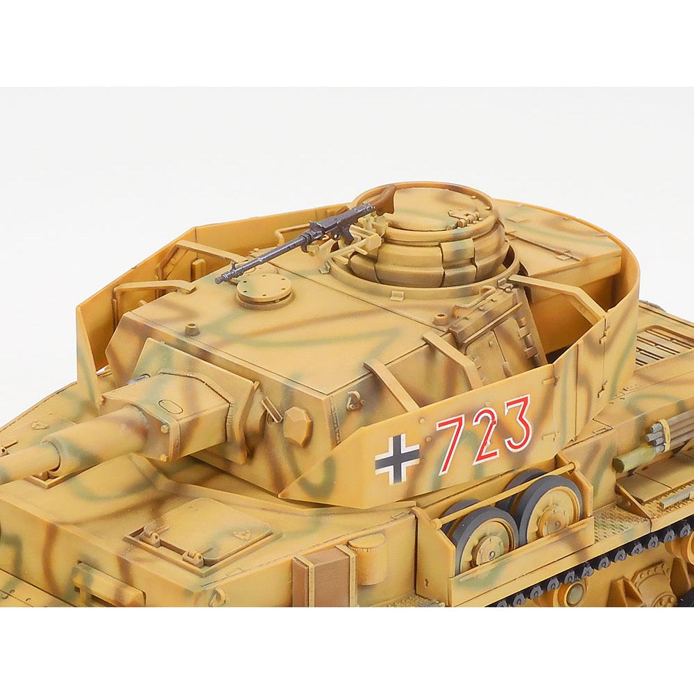Tamiya 1/35 Panzerkampfwagen IV AUSF.J with Control Unit RC Tank Kit 48218
