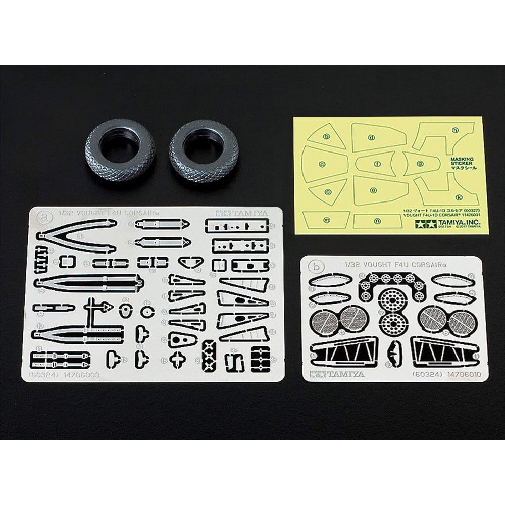 Tamiya 60327 1/32 F4U-1D Corsair