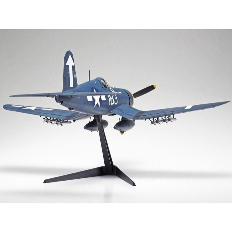 Tamiya 60327 1/32 F4U-1D Corsair