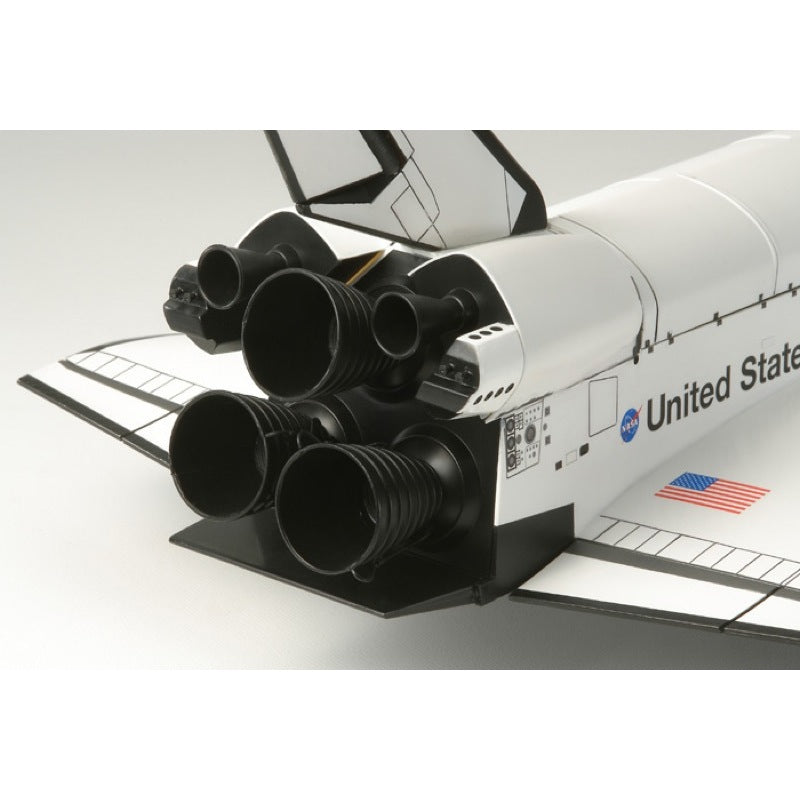Tamiya 60402 1/100 Space Shuttle Atlantis