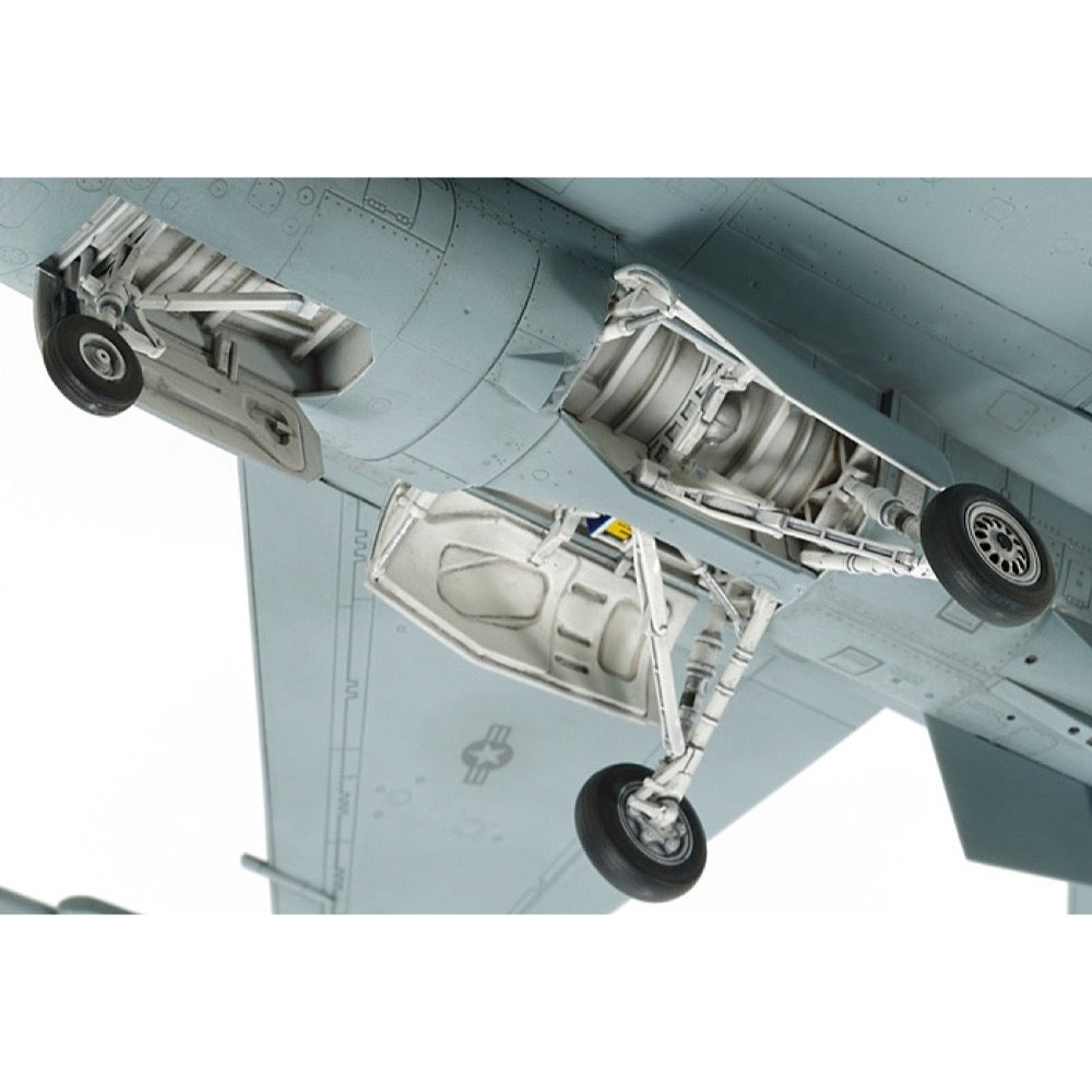 Tamiya 60786 1/72 Lockheed Martin F16 Fighting Falcon