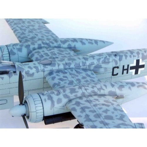 Tamiya 61057 1/48 Heinkel He219 Uhu
