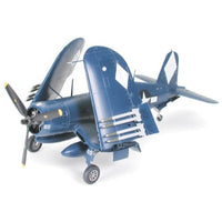 Tamiya 61085 1/48 F4U-1D Corsair with Tug