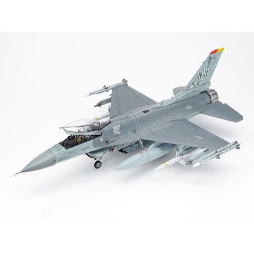Tamiya 61098 1/48 F-16CJ Fighting Falcon