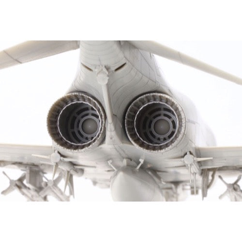 Tamiya 61121 1/48 McDonnell Douglas F-4B Phantom II