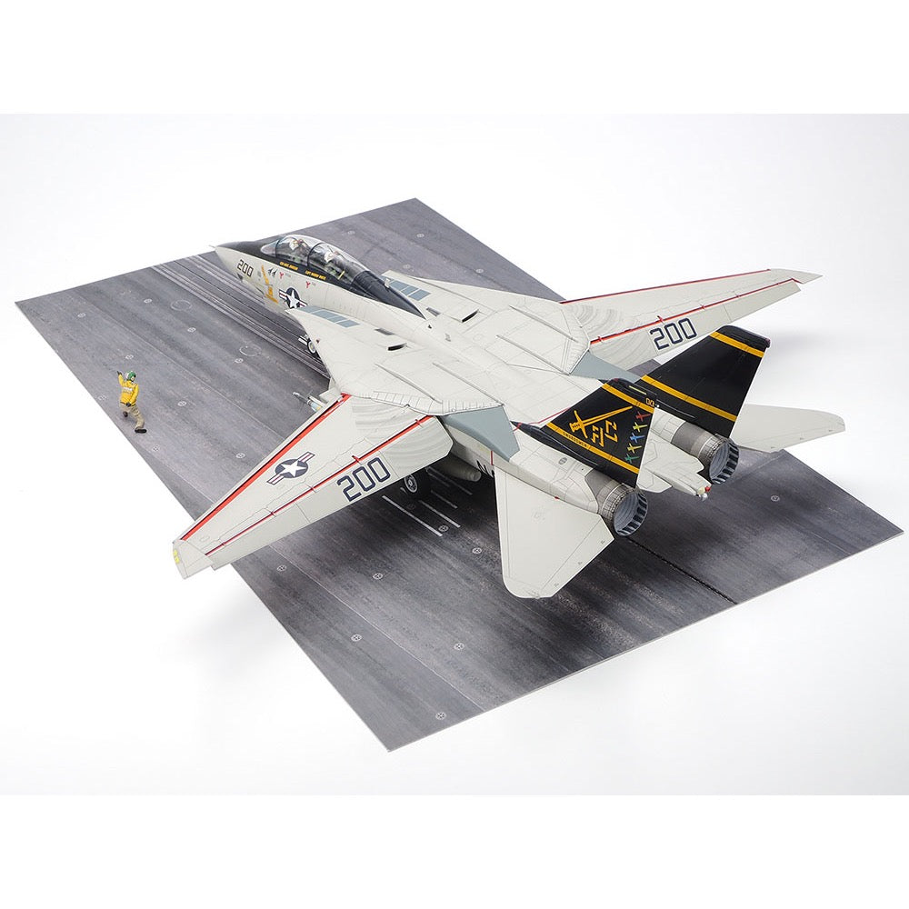 Tamiya 61122 1/48 Grumman F-14A Tomcat Late Model Carrier Launch Set