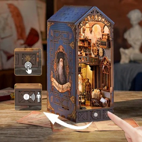 Tonecheer Leonardo da Vinci Book Nook