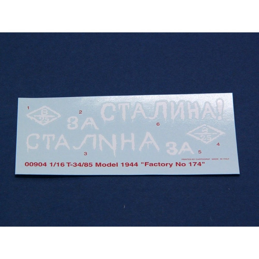 Trumpeter 00902 1/16 T-34/85 model 1944 Fty.183