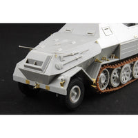 Trumpeter 1/35 Sd.Kfz.8 Gepanzerte 12t Model Kit