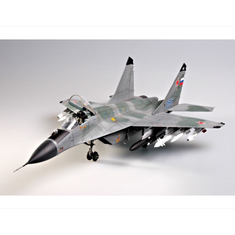 Trumpeter 02238 1/32 Russian MIG-29M Fulcrum Fighter