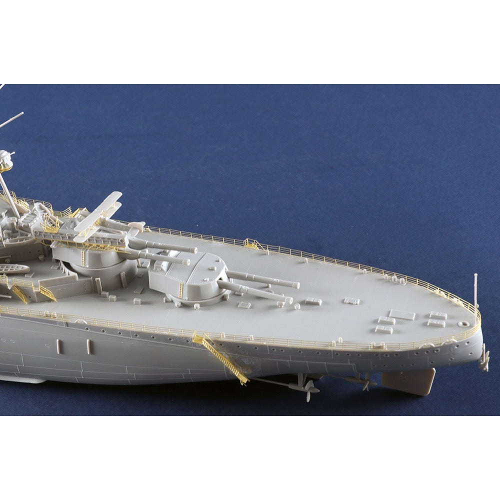 Trumpeter 1/350 HMS Royal Oak Plastic Model Kit