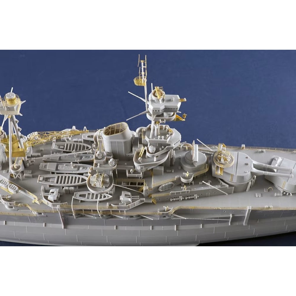 Trumpeter 1/350 HMS Resolution