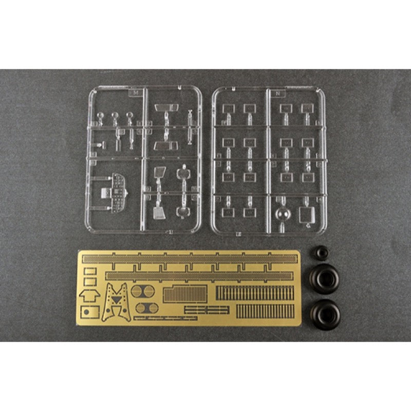 Trumpeter 05813 1/48 DC-3 CNAC