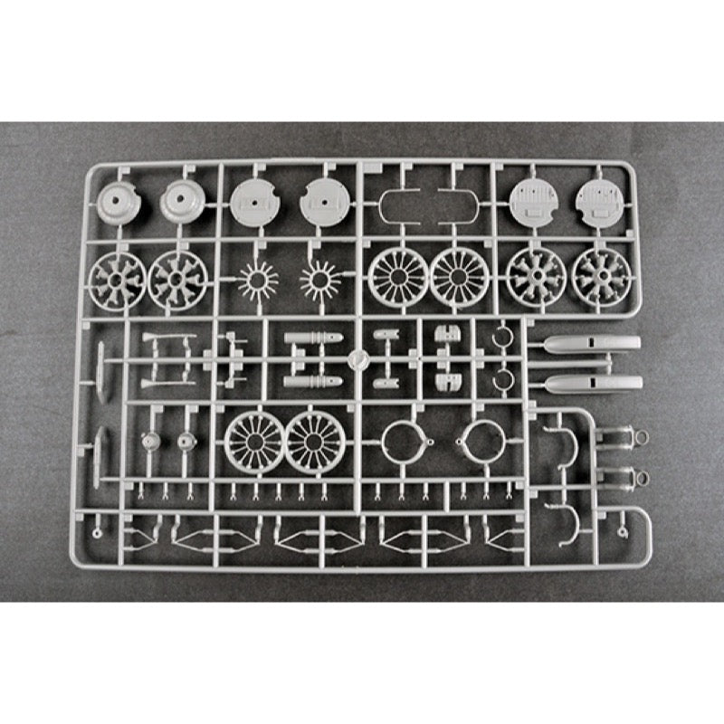 Trumpeter 05813 1/48 DC-3 CNAC