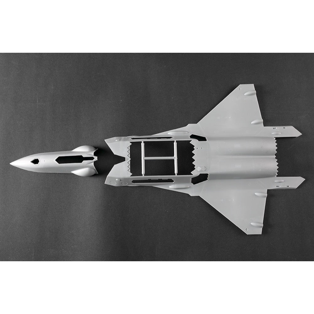 Trumpeter 1/48 Chinese J-20S Mighty Dragon Plastic Model Kit