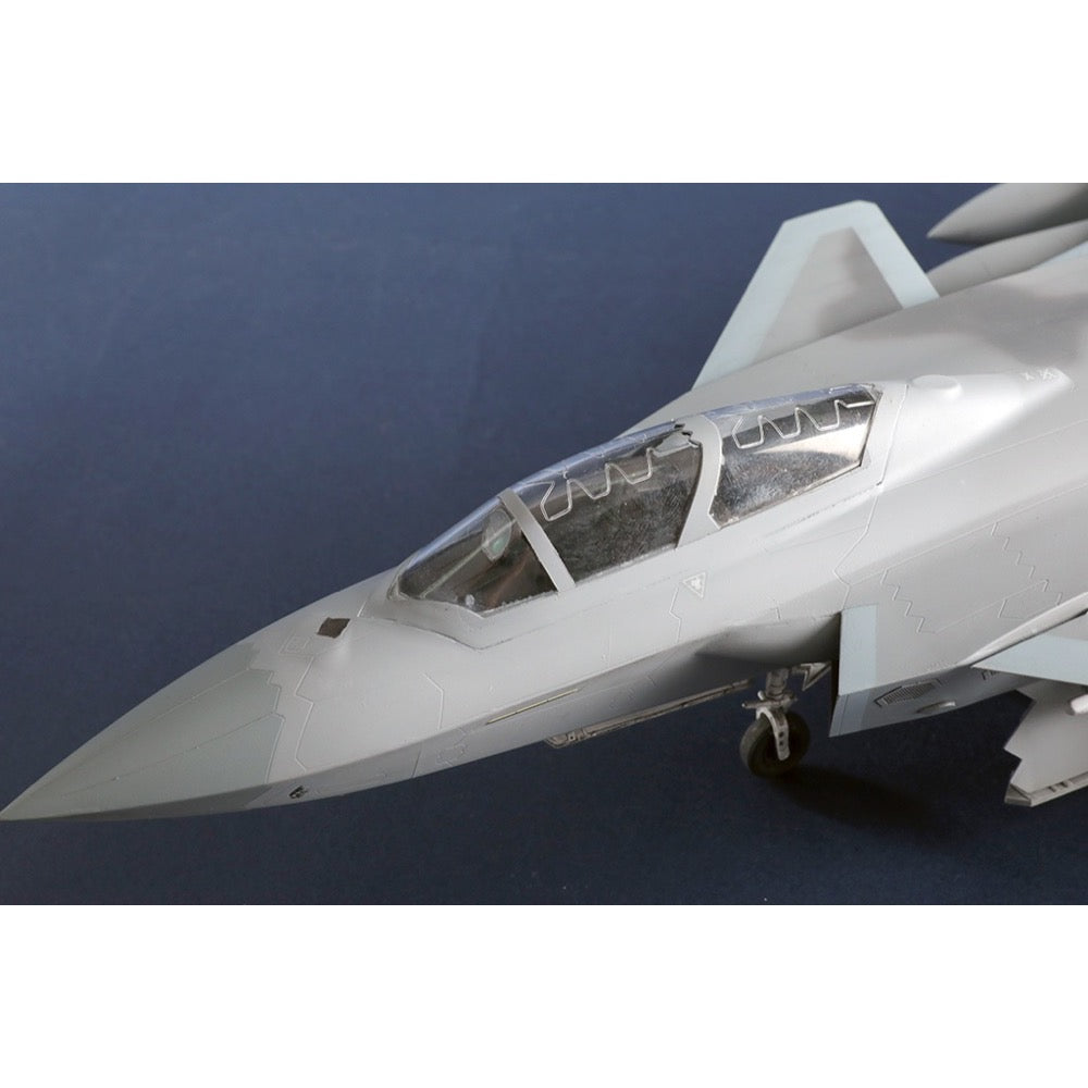 Trumpeter 1/48 Chinese J-20S Mighty Dragon Plastic Model Kit