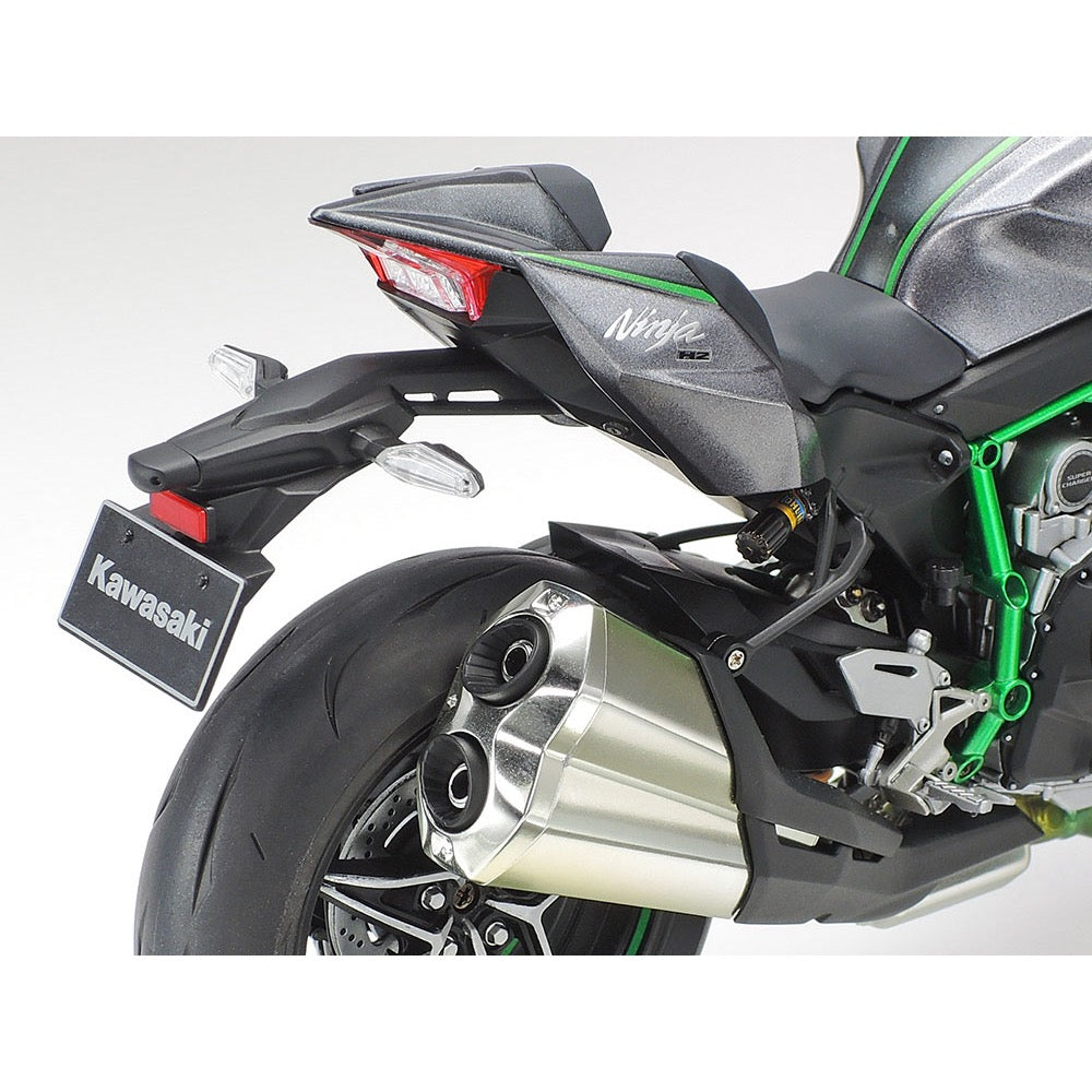 Tamiya 14136 1/12 Kawasaki Ninja H2 Carbon