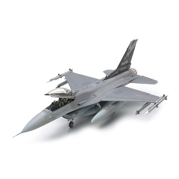 Tamiya 61101 1/48 Lockheed Martin F-16C (Block 25/32)
