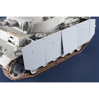 Trumpeter 1/16 Pz.Kpfw.III Ausf.N Plastic Model Kit