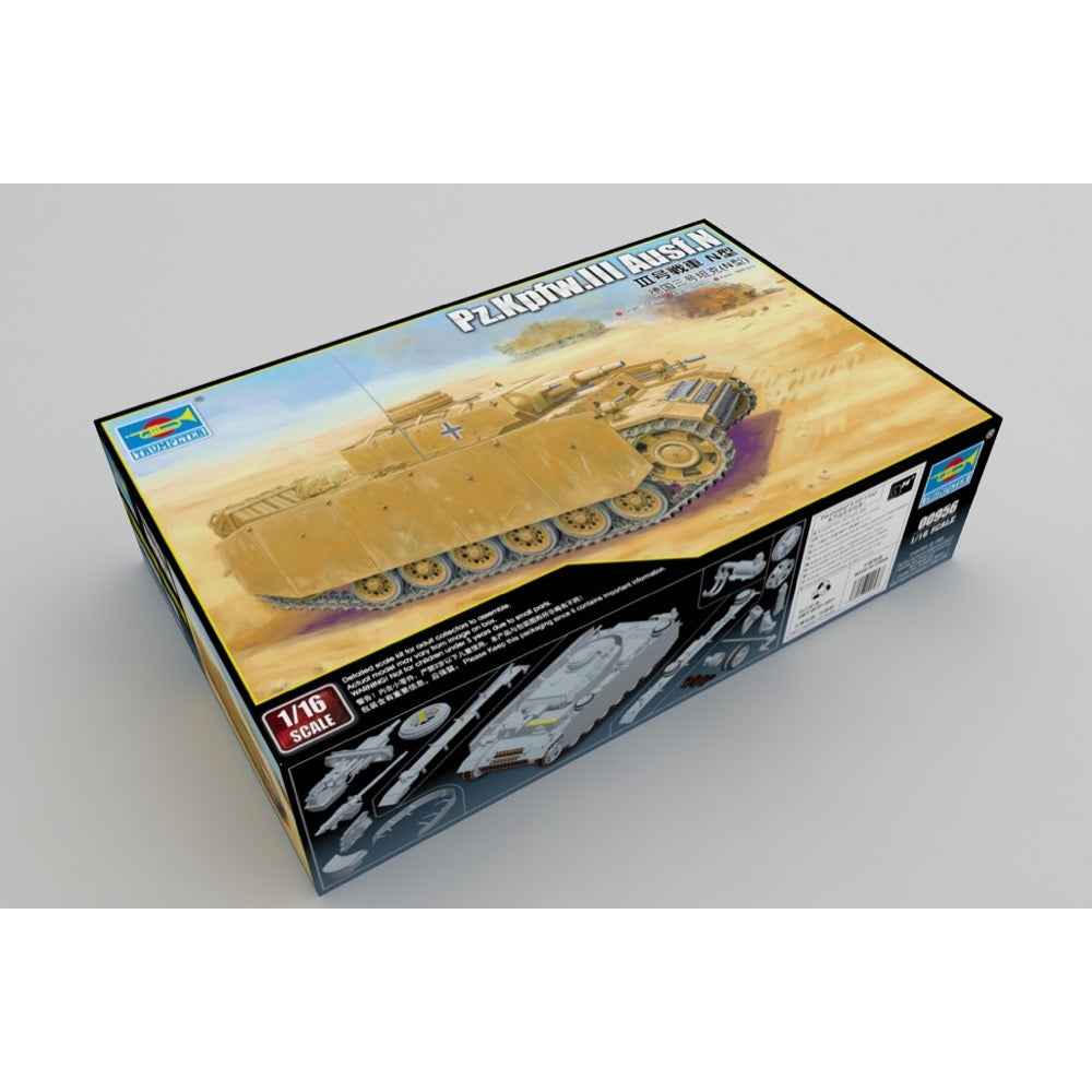 Trumpeter 1/16 Pz.Kpfw.III Ausf.N Plastic Model Kit