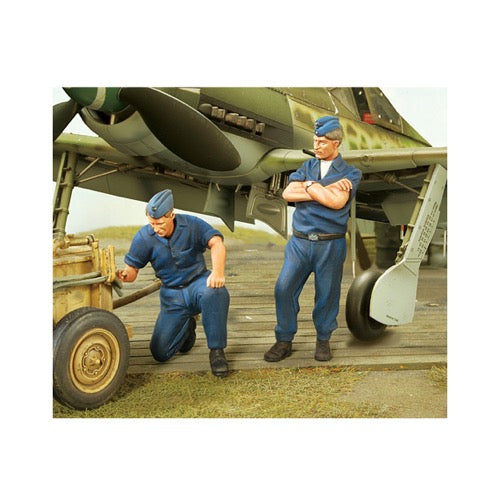 Zoukei Mura 1/32 Ta152 Luftwaffe Ground Crew