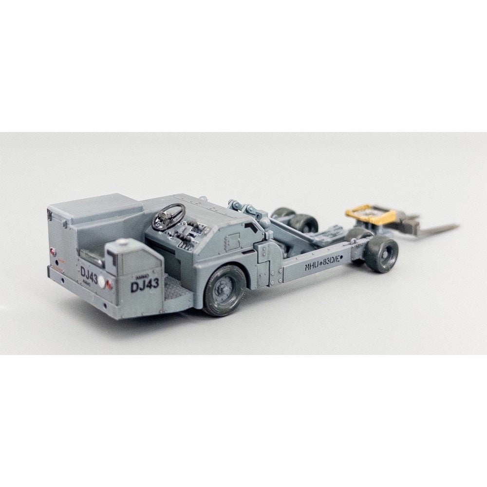 Zimi Model 80160 1/48 U.S.Weapon loading Gart