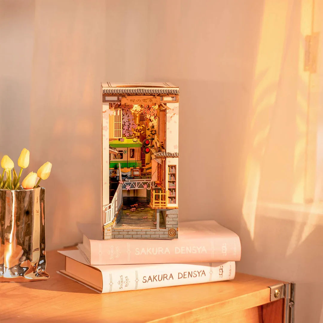 Robotime Rolife DIY Bookends Sakura Densya 6946785117745
