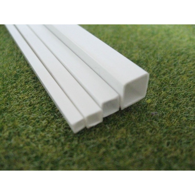 Evergreen 00255 Styrene Square Tube 0.312 x 14in / 7.9mm x 36cm - 2