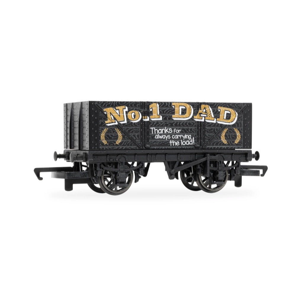 Hornby R60323 OO 2026 Fathers Day Wagon