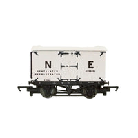 Hornby R60350 OO RailRoad Refrigerator Van