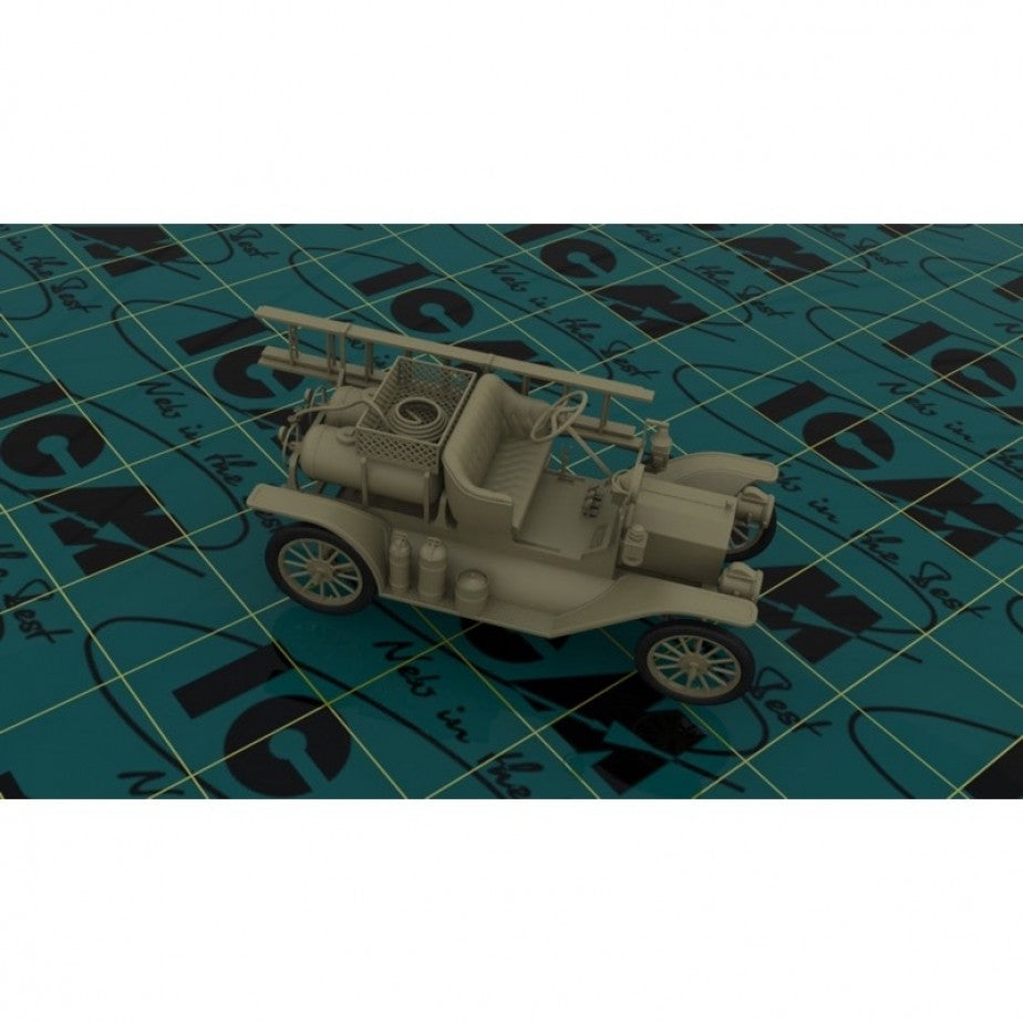 ICM 24017 1/24 Model T 1914 Fire Truck with Crew