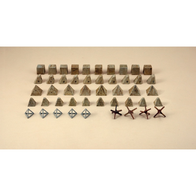Italeri 6147 1/72 Anti-Tank Traps and Obstacles