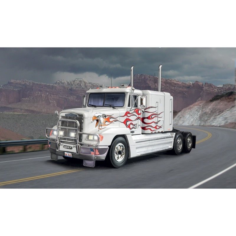 Italeri 3925 1/24 Freightliner FLD 120 Special