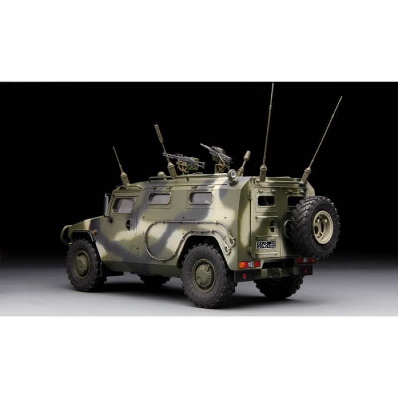 Meng VS-003 1/35 Russian Tiger Armored HMV
