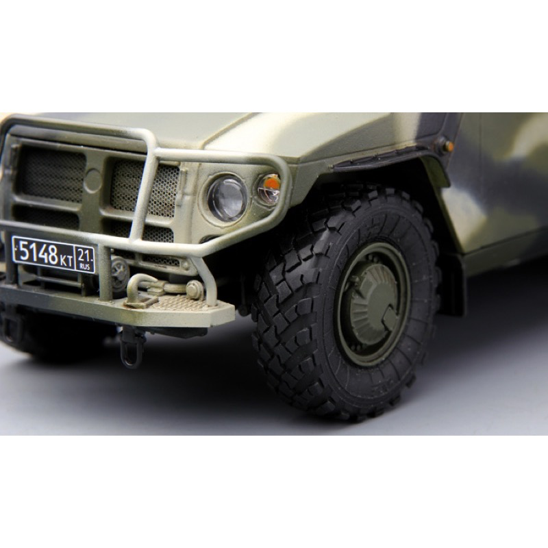 Meng VS-003 1/35 Russian Tiger Armored HMV