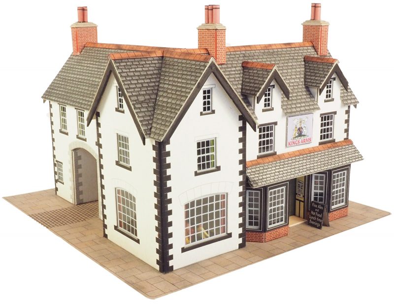 Metcalfe PO228 OO/HO Coaching Inn Card Kit | Metro Hobbies