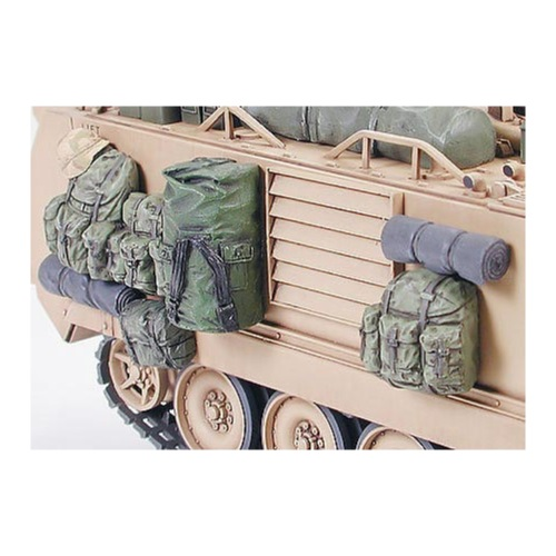 Tamiya 35265 1/35 US M113A2 Armoured Personnel Carrier Desert