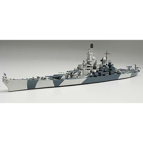 Tamiya 31616 1/700 US Navy Battleship BB-61 Iowa