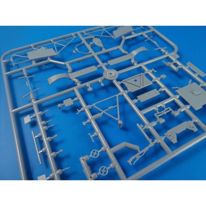 Special Hobby SH32067 1/32 Yakovlev Yak-3 Normandie Niemen
