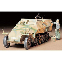 Tamiya 35147 1/35 German SdKfz.251/9 Ausf.D Kanonenwagen