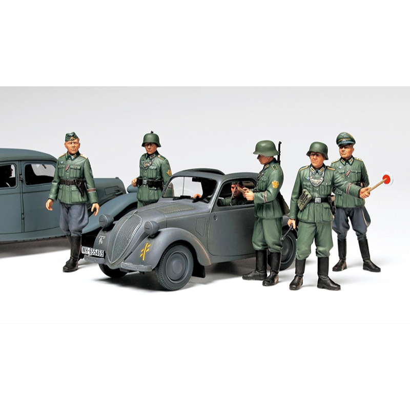 Tamiya 35321 1/35 German Army Simca 5 Staff Car
