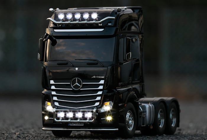 Tamiya 56348 Mercedes-Benz Actros 3363 6x4 GigaSpace 1/14 Radio Controlled Truck Kit