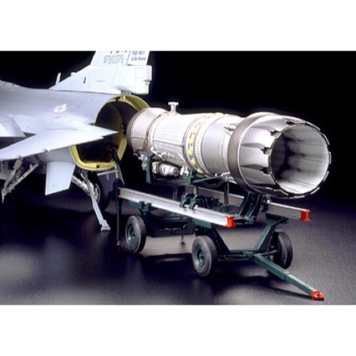 Tamiya 60315 1/32 LM F16CJ Block 50 Fighting Falcon