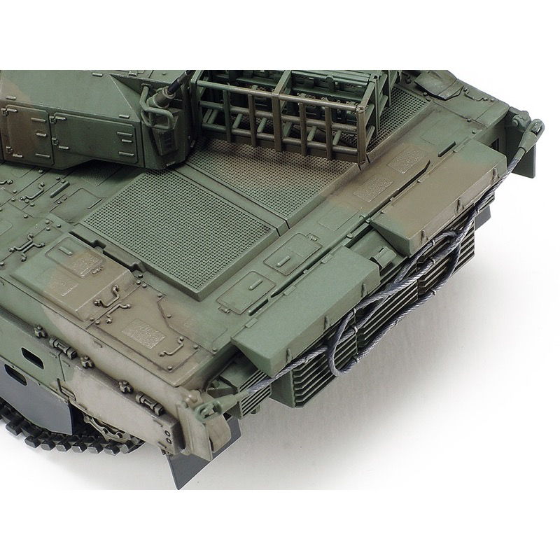 Tamiya 32588 1/48 Japan Ground Self Defense Force Type 10 Tank