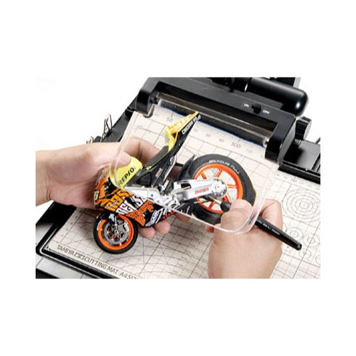 Tamiya 74064 Work Stand with Magnifier